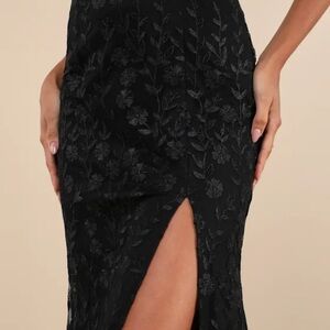 Elegant Black Floral Skirt